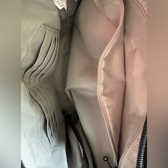 BAGGILLINI Black Quilted Multi Pocket Crossbody - Picture 10 of 11